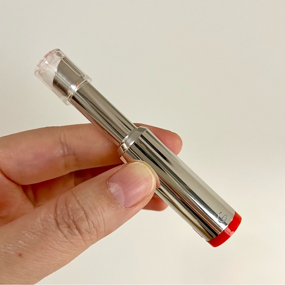 Givenchy Rose Perfecto Lip Balm 24H Hydration 302 Warm Maple - orangey brick - Picture 3 of 6